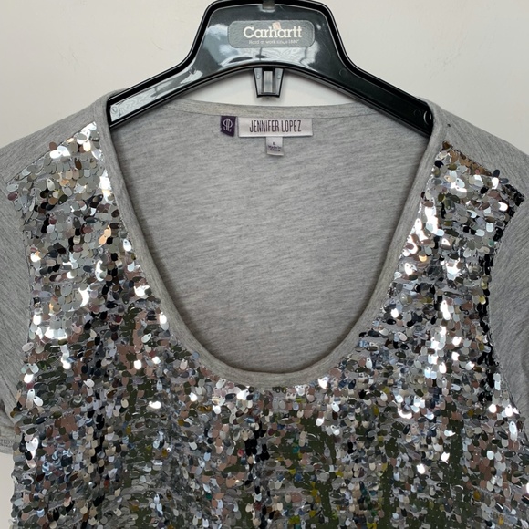JENNIFER LOPEZ SILVER & GRAY DRESSY. SS TEE SIZE LARGE - Picture 2 of 6